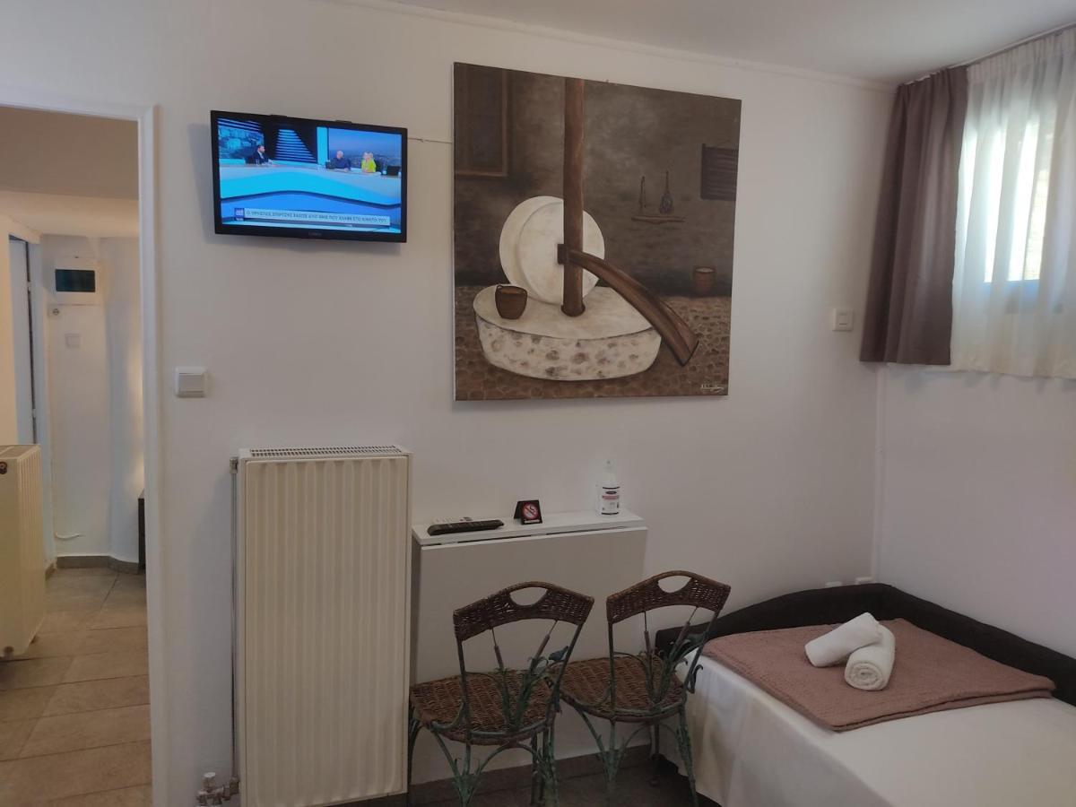 Xenonas Κithαiron Hotell Vília Exteriör bild
