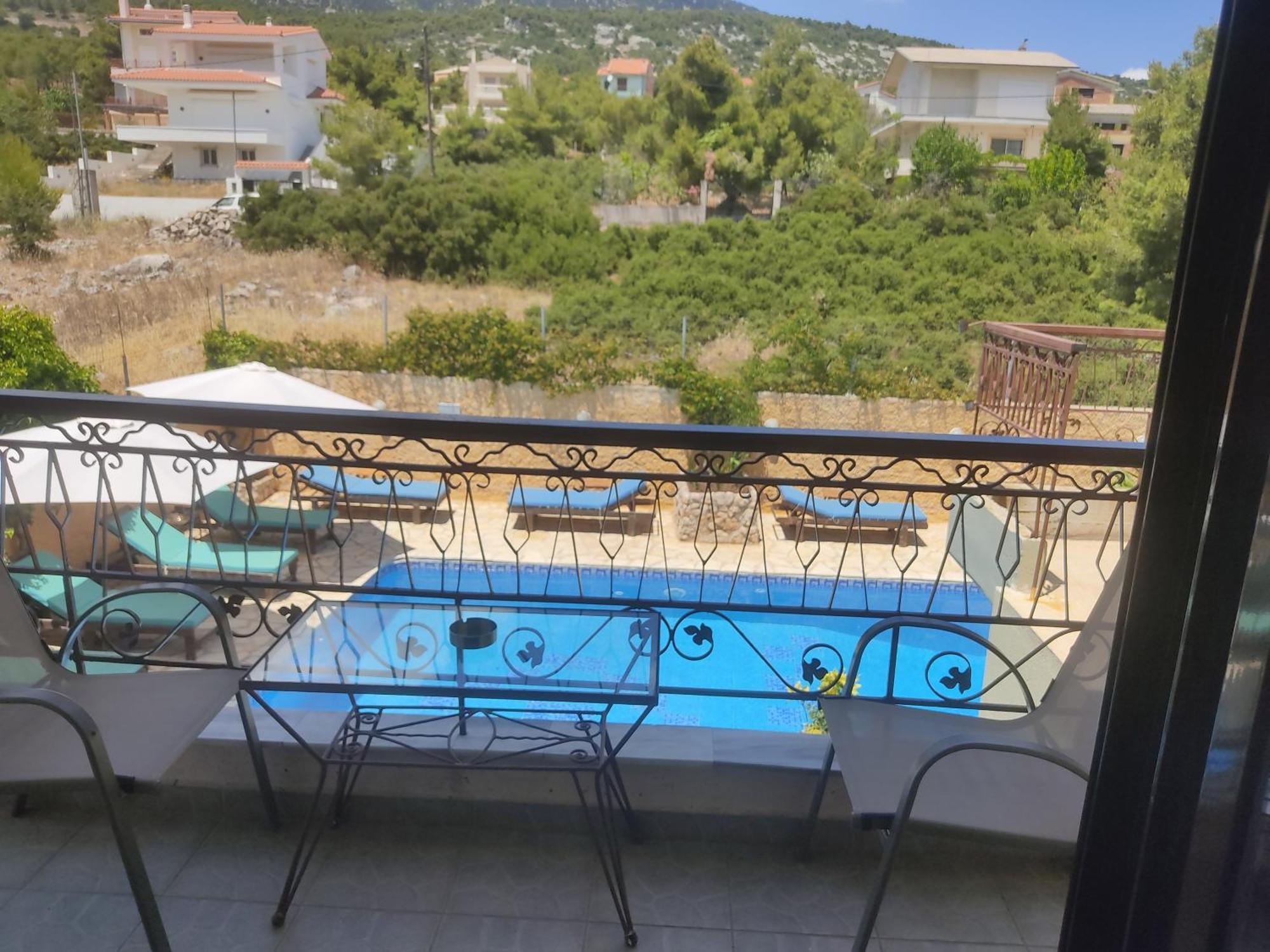 Xenonas Κithαiron Hotell Vília Exteriör bild