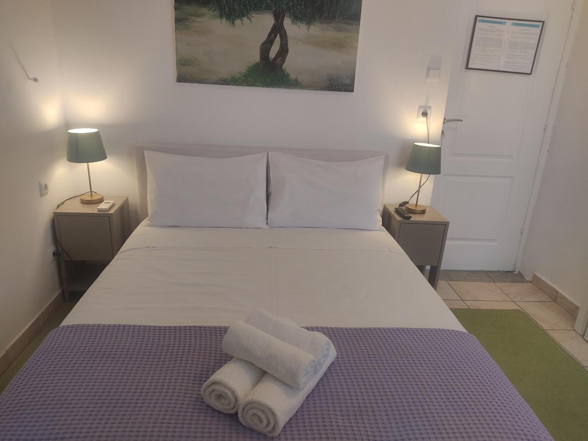 Xenonas Κithαiron Hotell Vília Exteriör bild
