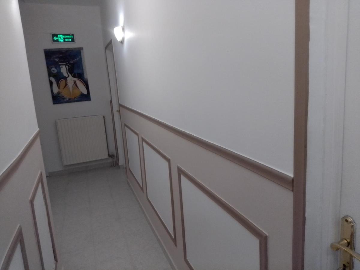 Xenonas Κithαiron Hotell Vília Exteriör bild